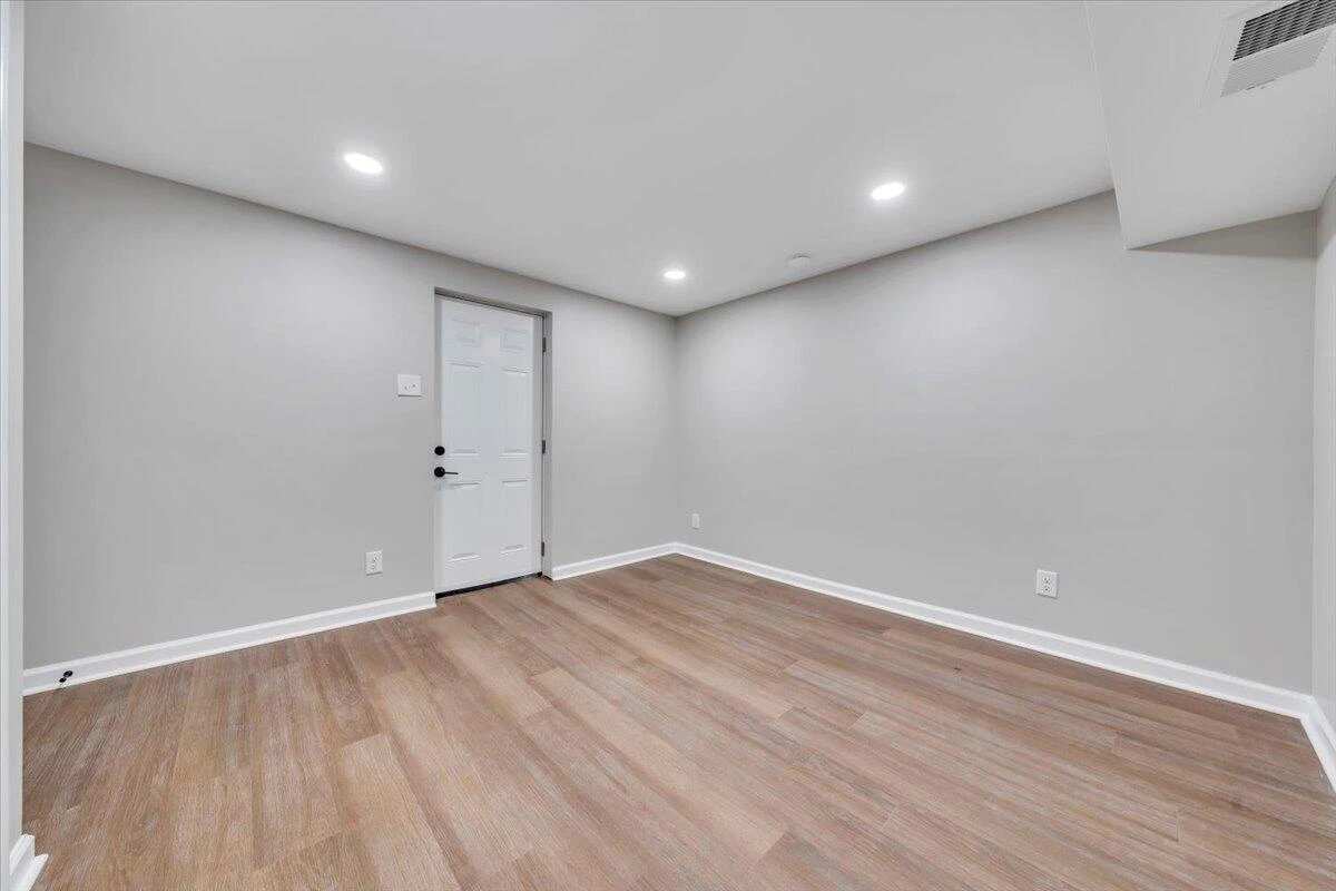 3036 Parham DR - Photo 22
