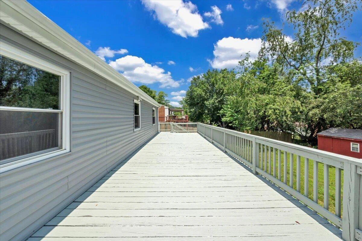 3036 Parham DR - Photo 31