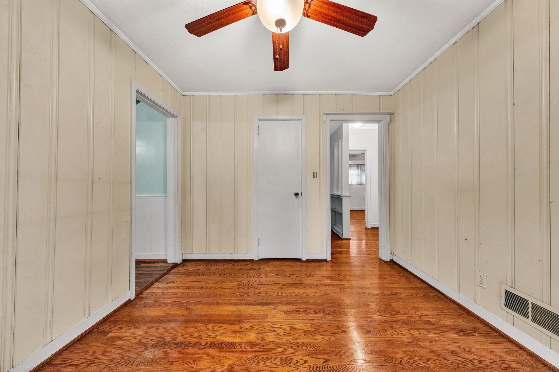 2401 Maiden LN SW - Photo 14