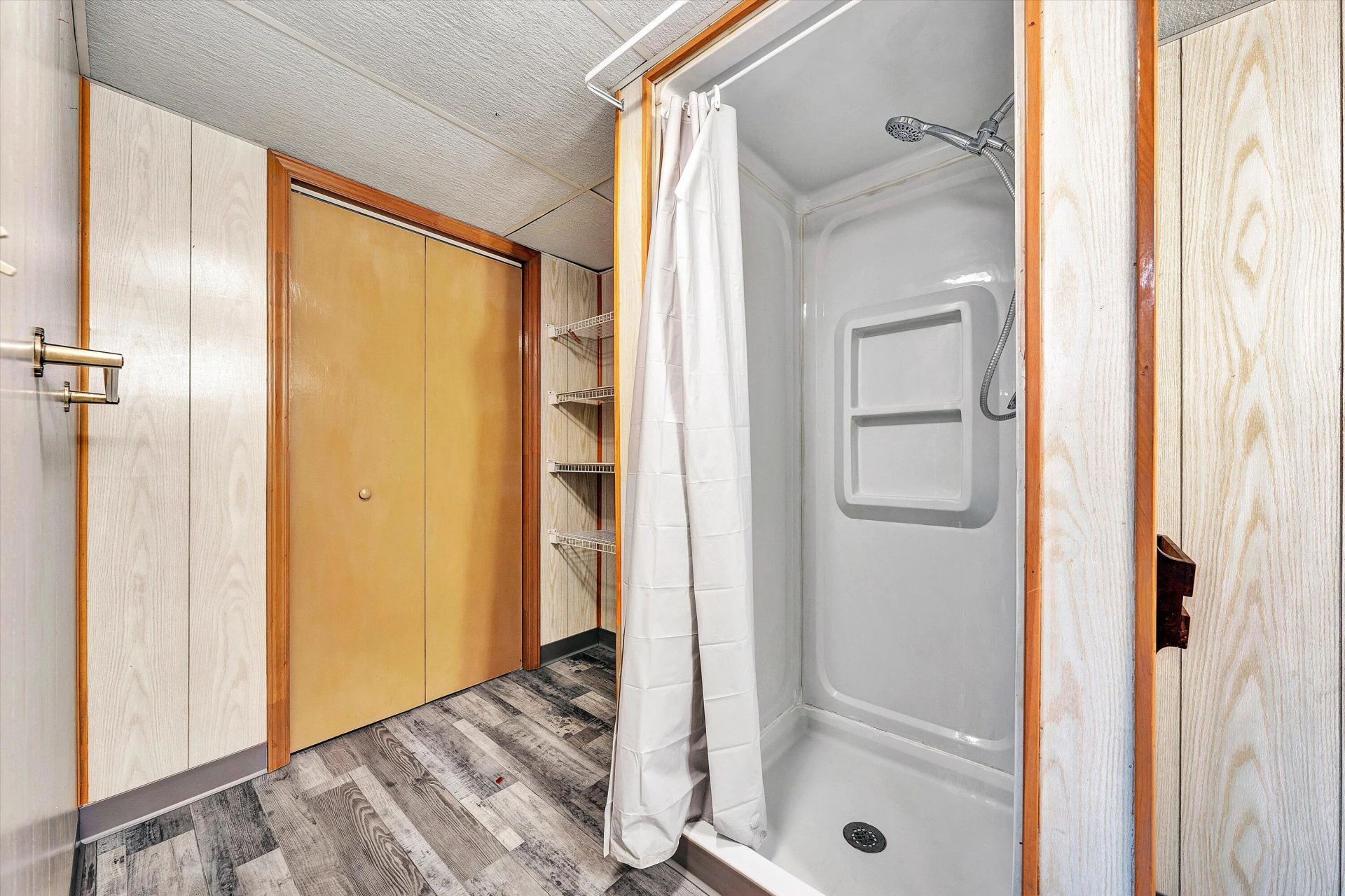 2401 Maiden LN SW - Photo 21