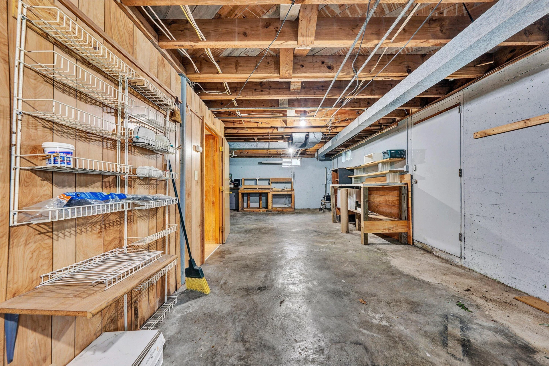 2401 Maiden LN SW - Photo 30