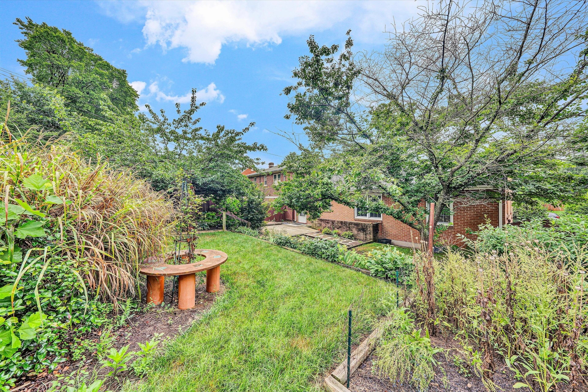 2401 Maiden LN SW - Photo 34