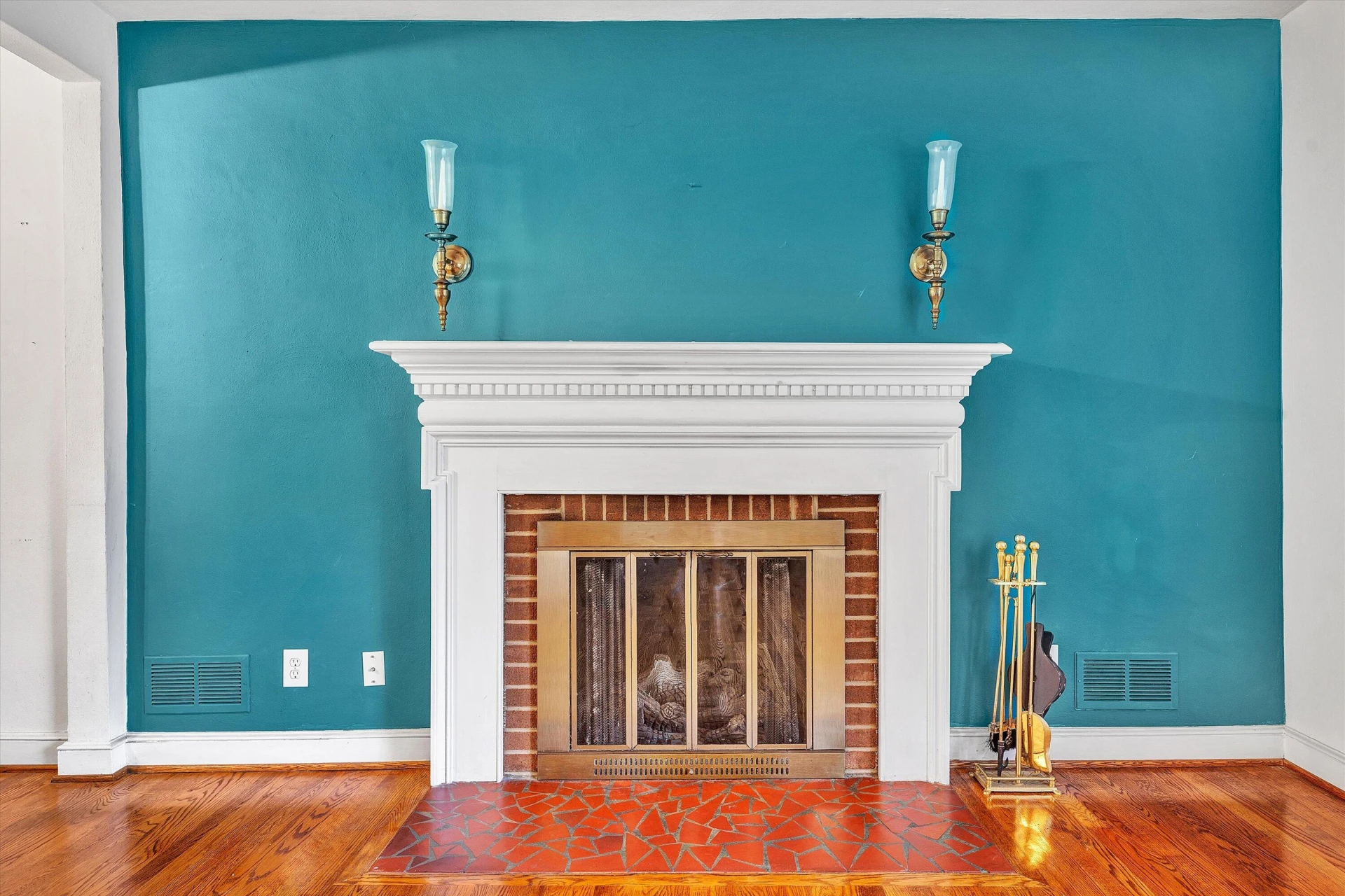 2401 Maiden LN SW - Photo 9