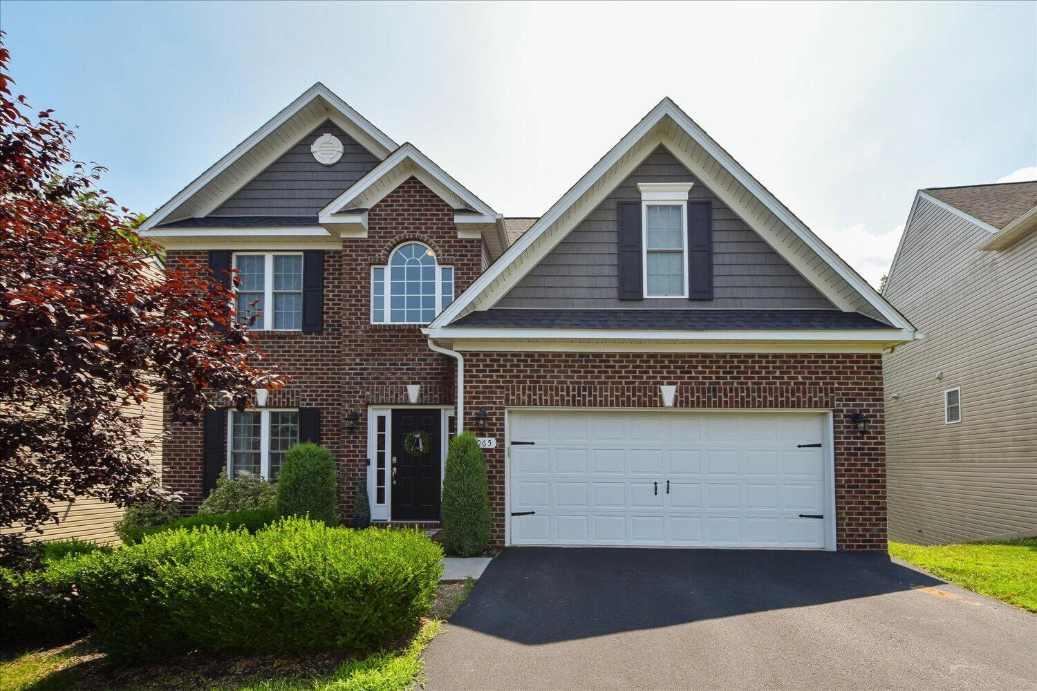 3065 Isabel LN
