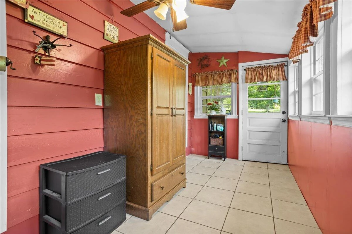 4737 Bradshaw RD - Photo 19