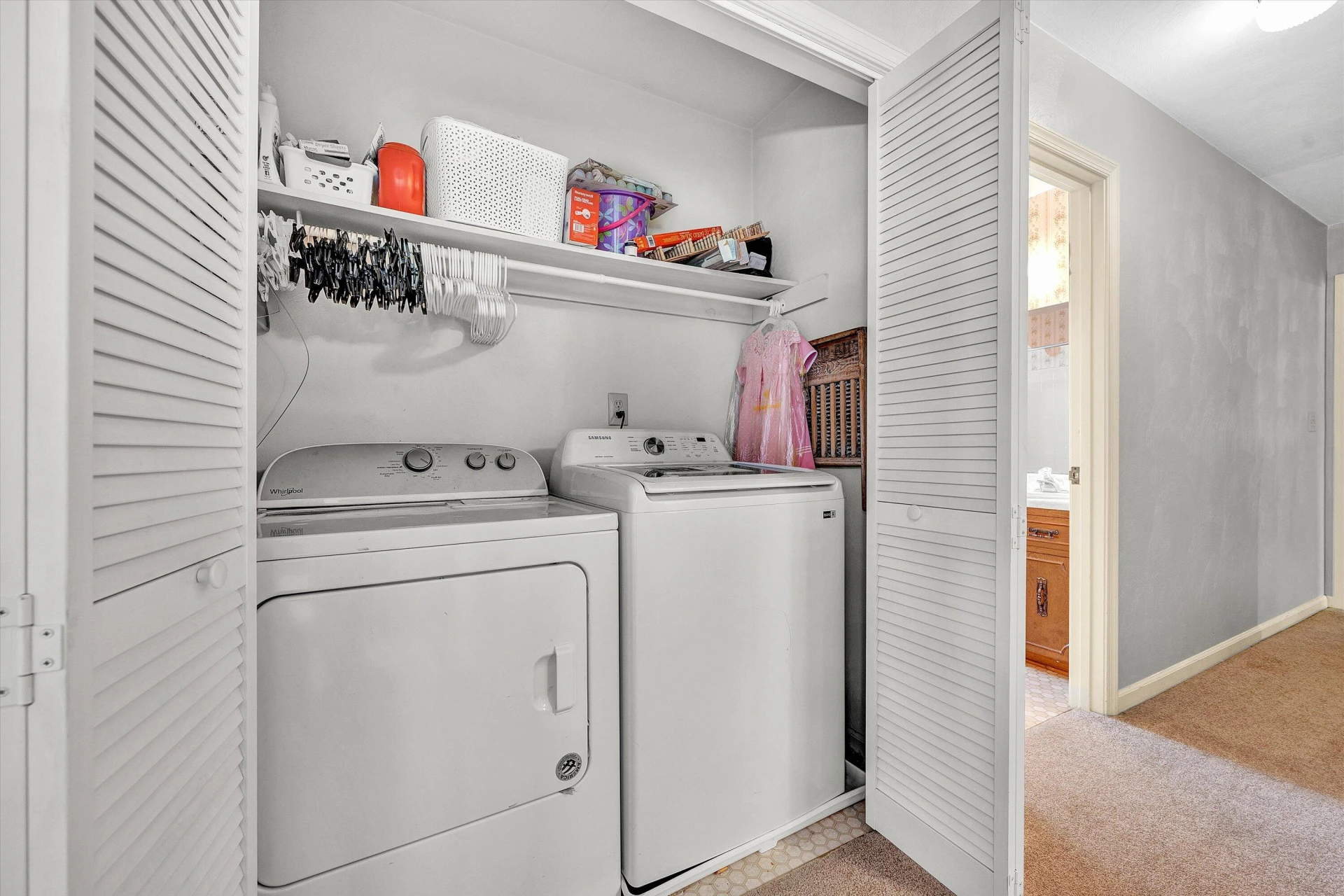 2402 Coachman DR - Photo 34