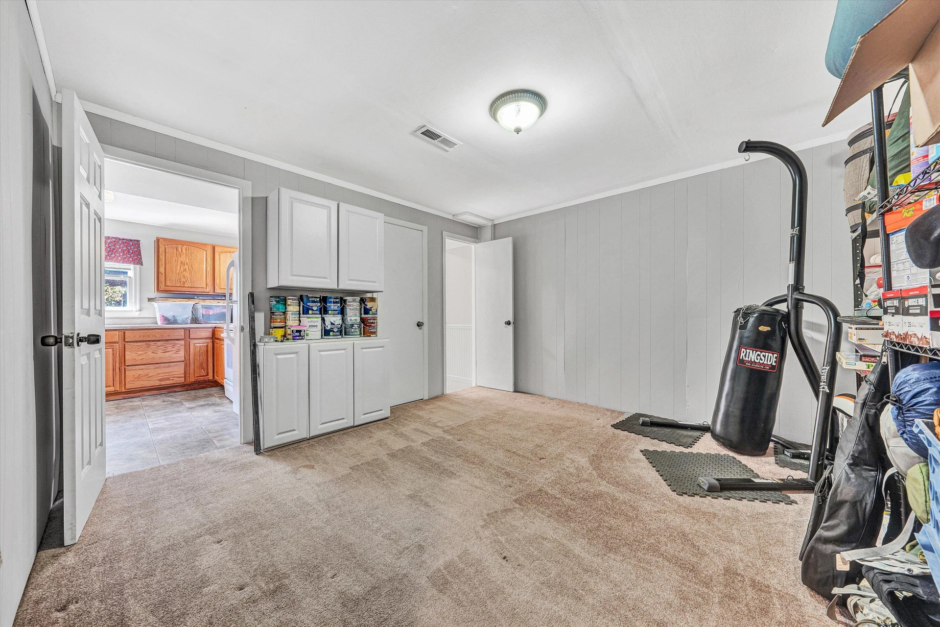 2402 Coachman DR - Photo 35