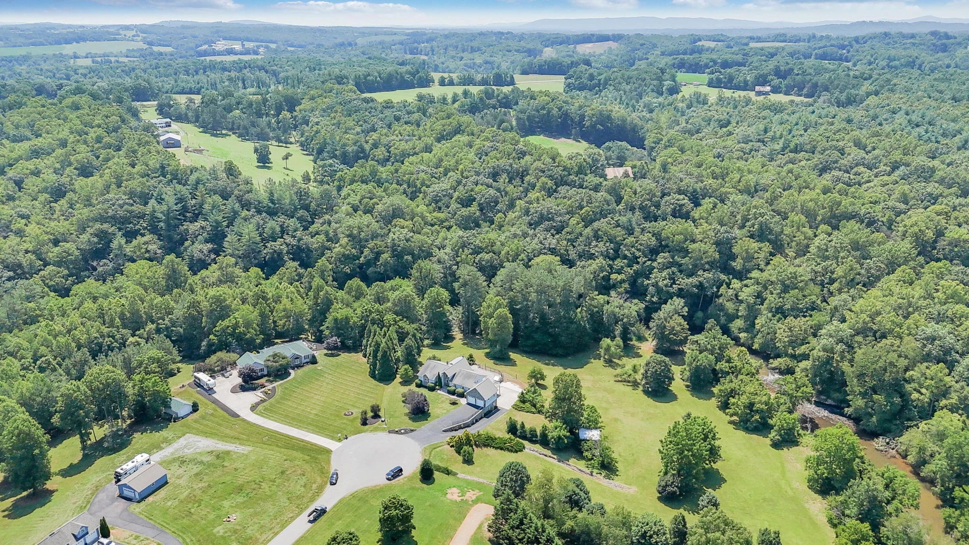 1860 Riverbend DR - Photo 108