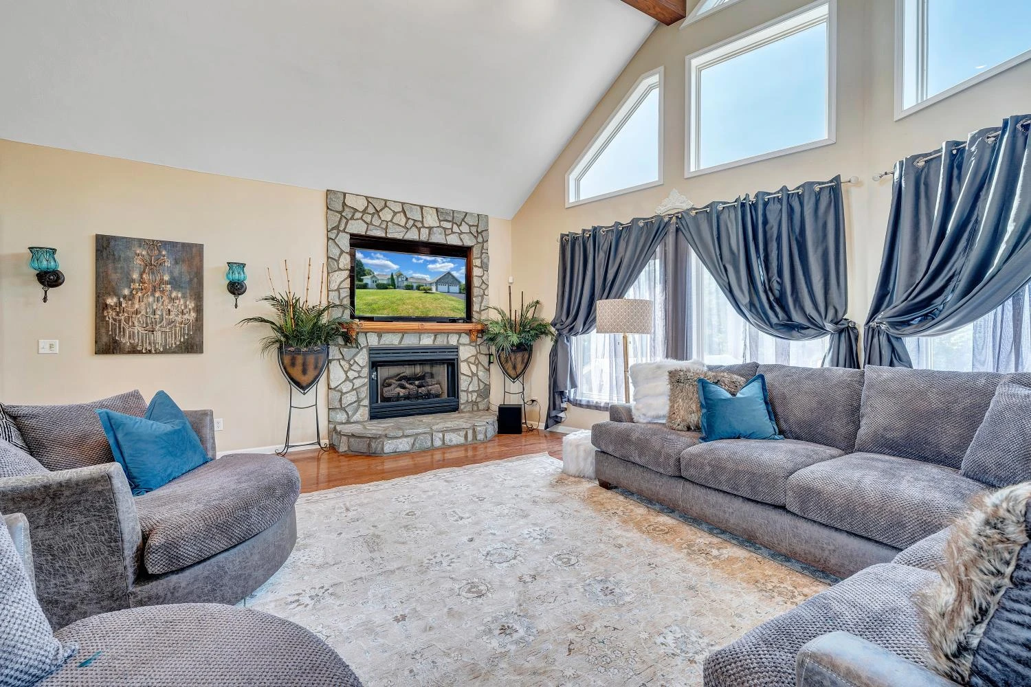 1860 Riverbend DR - Photo 11