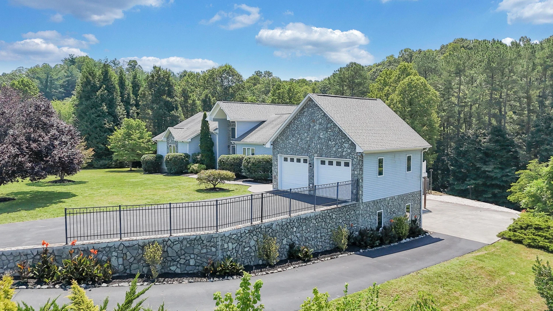 1860 Riverbend DR - Photo 118
