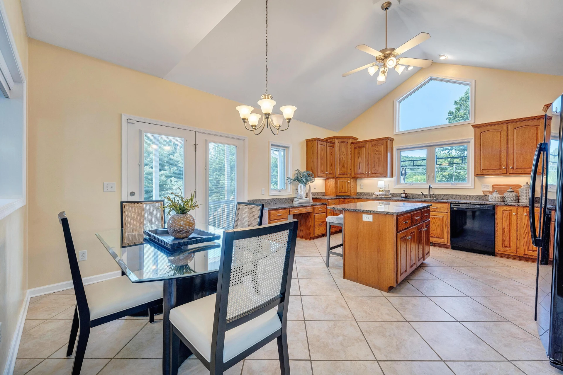 1860 Riverbend DR - Photo 17