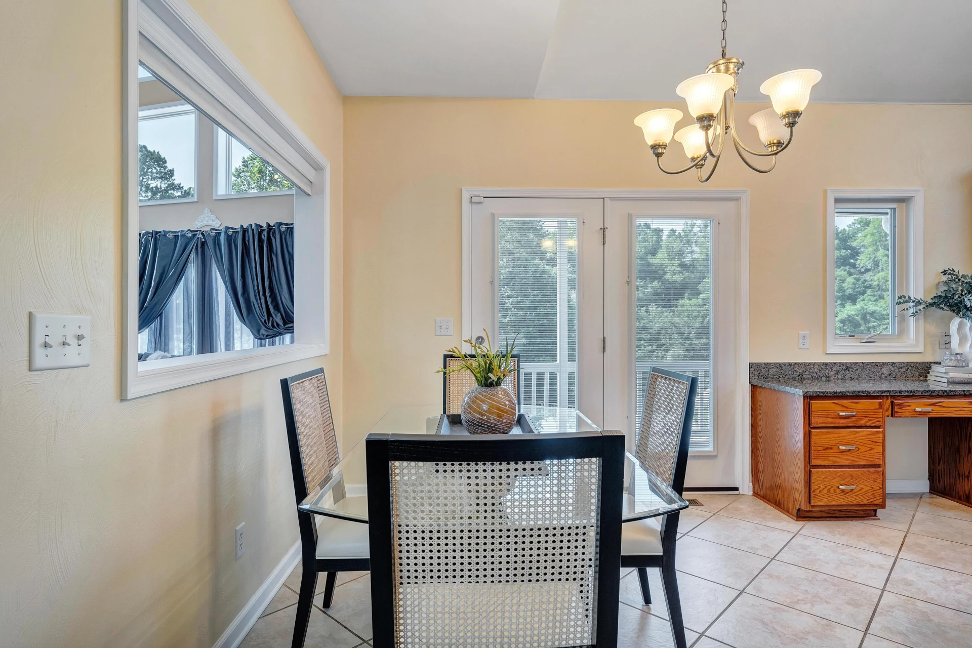 1860 Riverbend DR - Photo 18