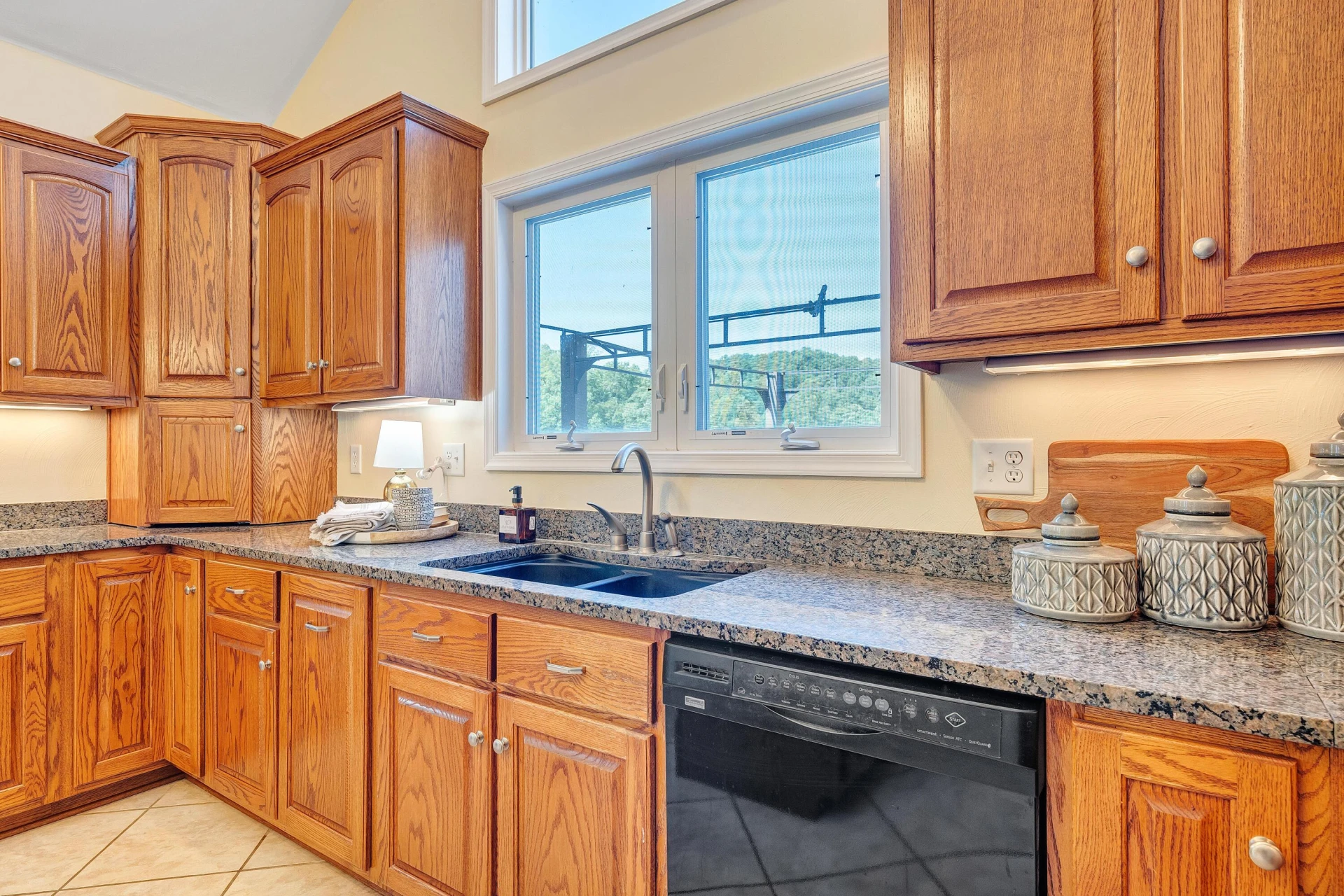 1860 Riverbend DR - Photo 24