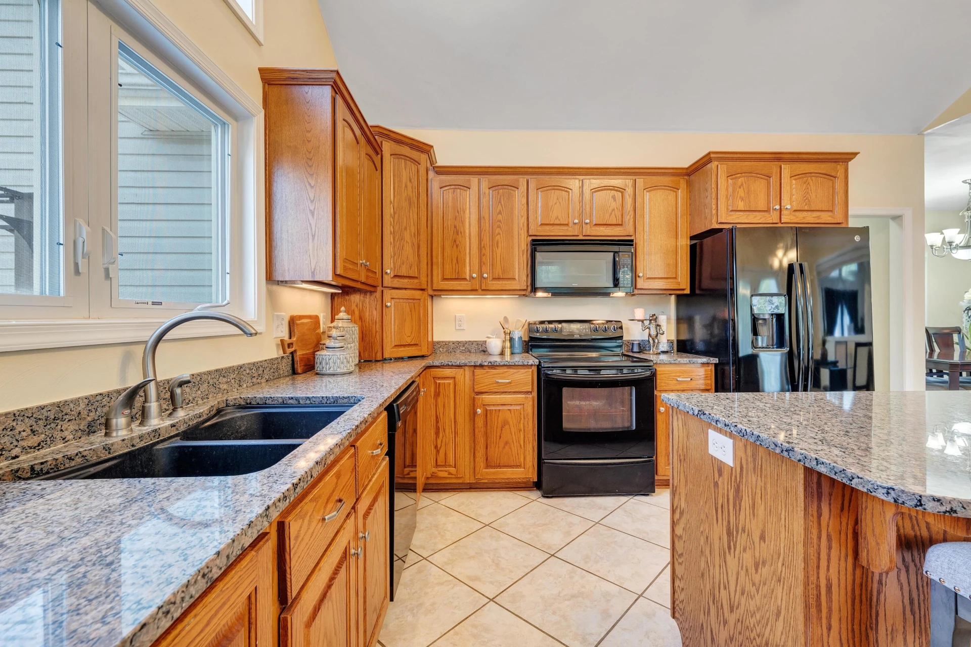 1860 Riverbend DR - Photo 27