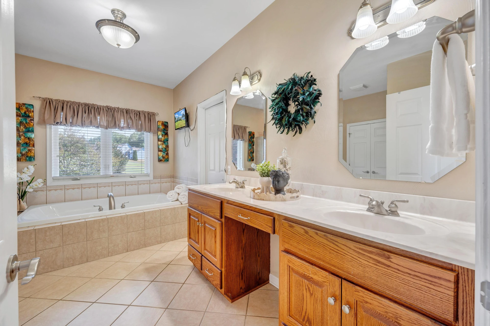1860 Riverbend DR - Photo 34