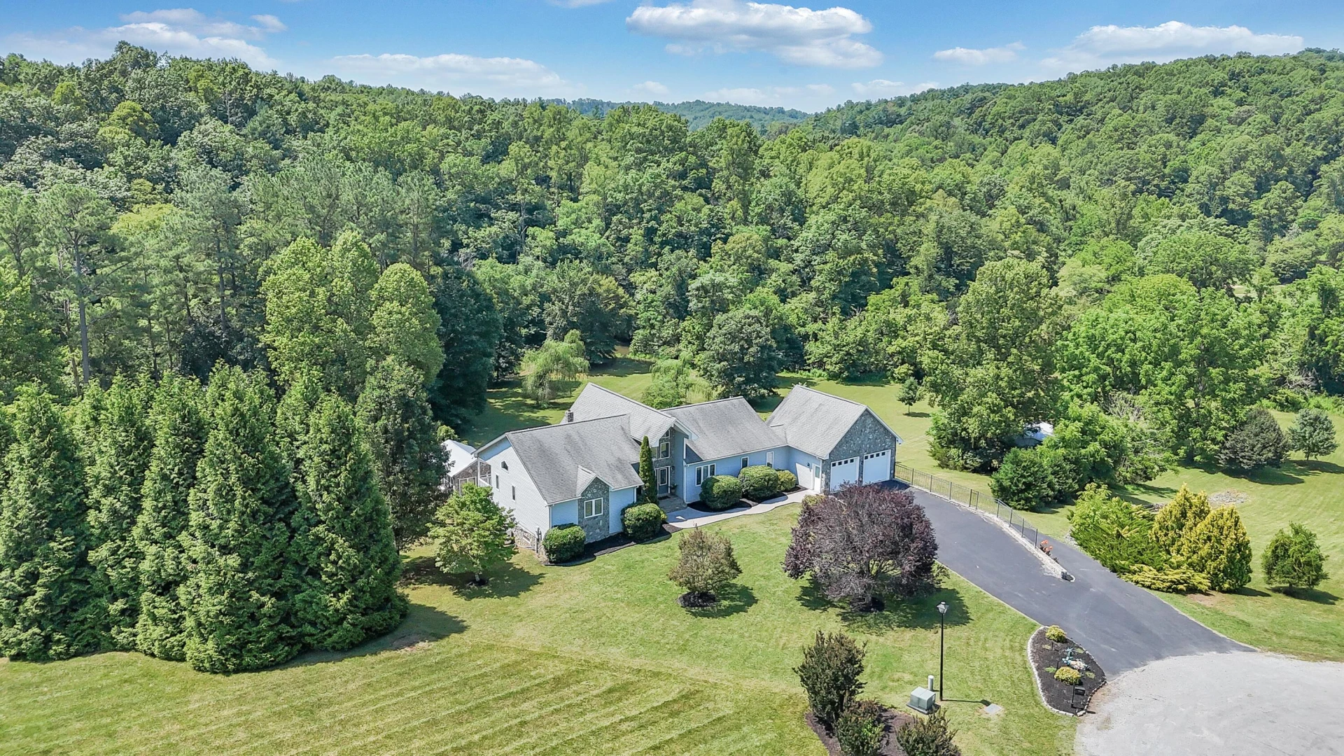 1860 Riverbend DR - Photo 87