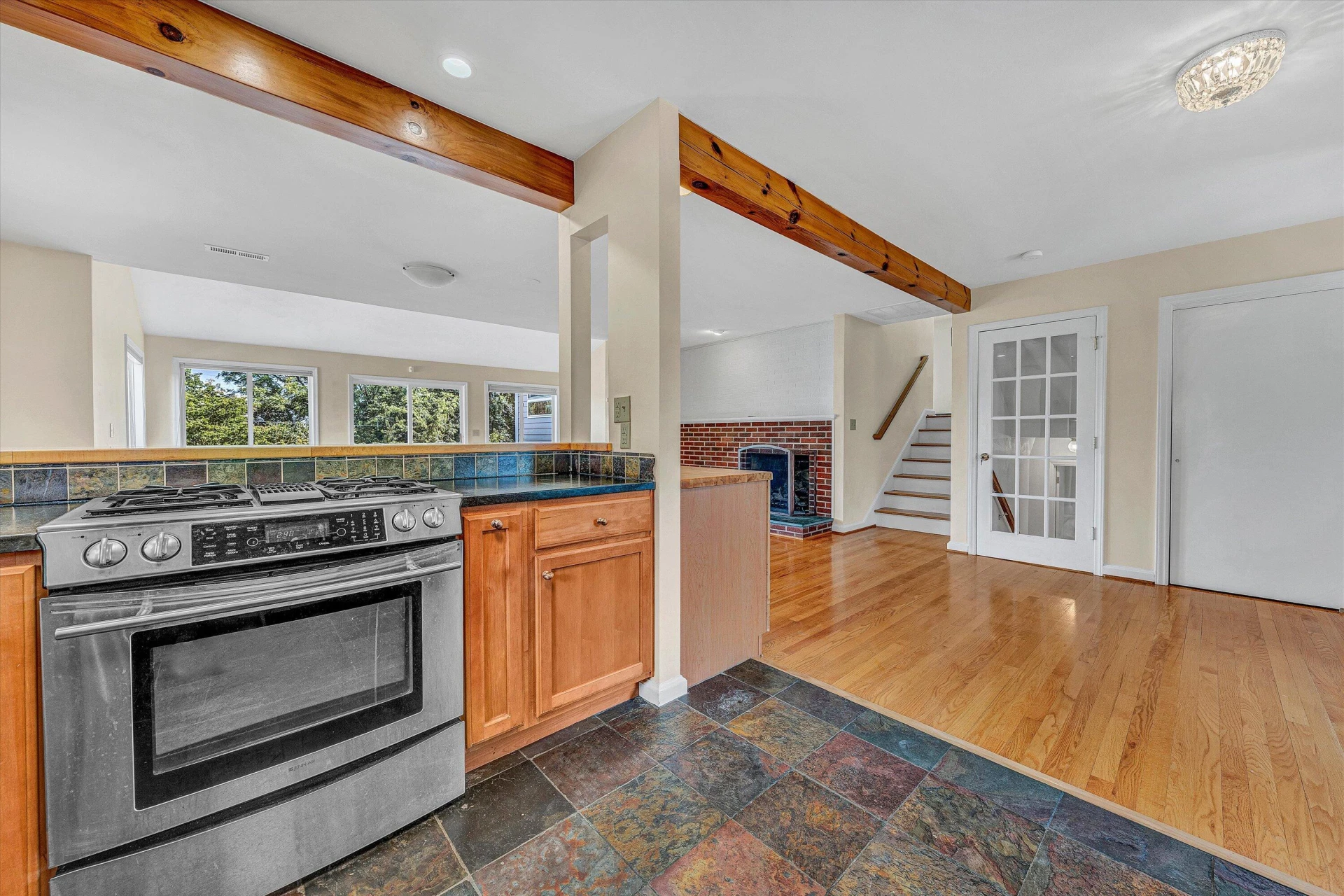 2323 Mount Vernon RD SW - Photo 11