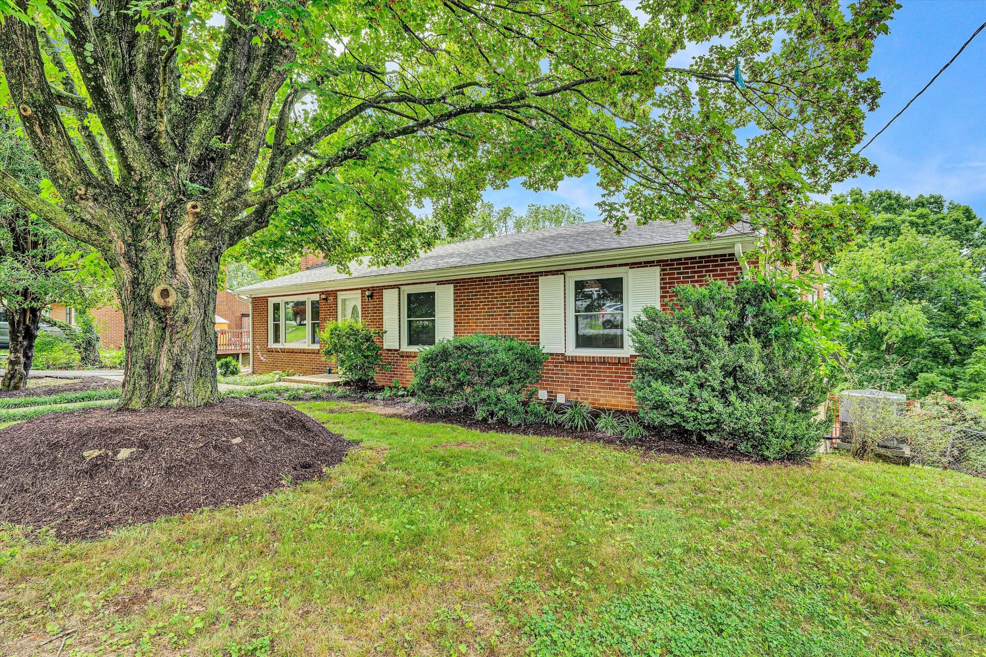 3285 Rasmont RD - Photo 6