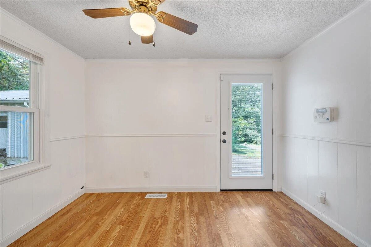 912 Little Catawba Creek RD - Photo 13