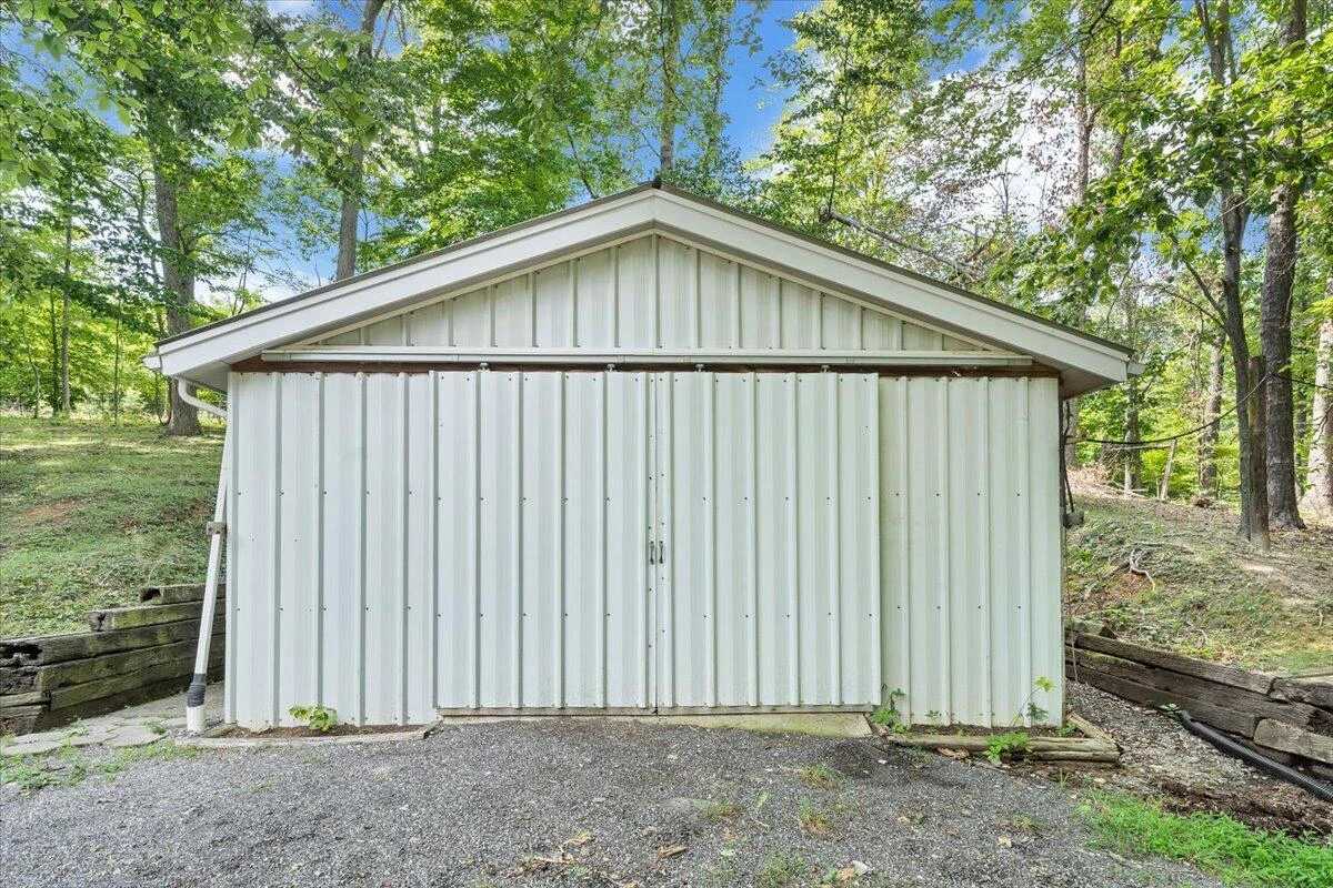 912 Little Catawba Creek RD - Photo 22
