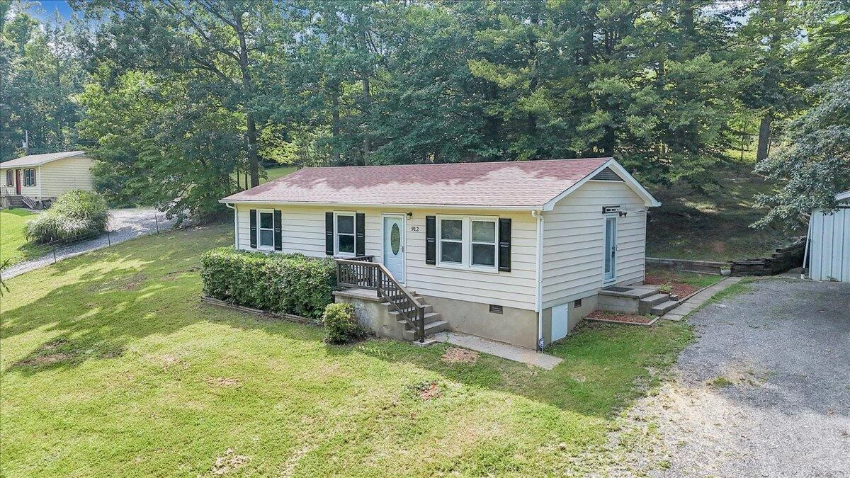 912 Little Catawba Creek RD - Photo 36
