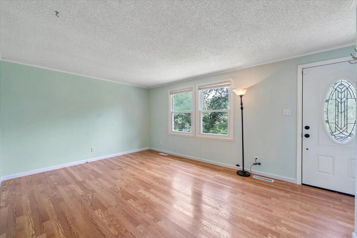 912 Little Catawba Creek RD - Photo 4