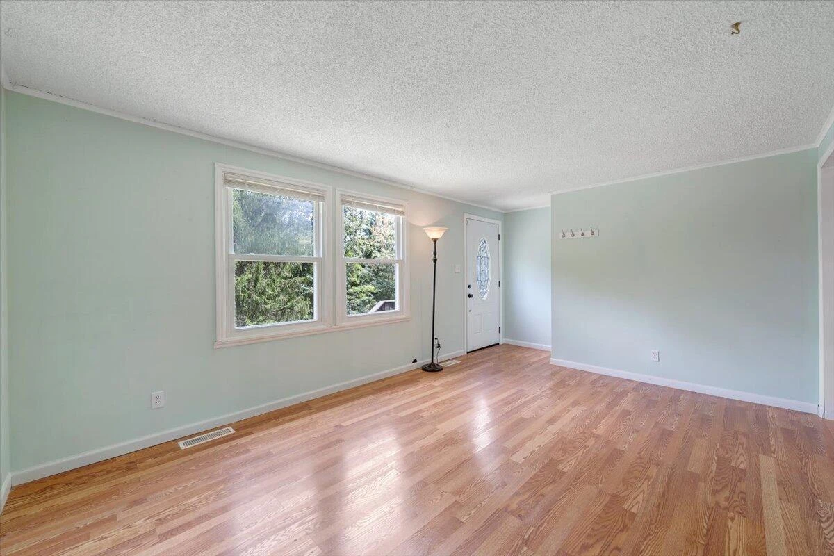 912 Little Catawba Creek RD - Photo 5