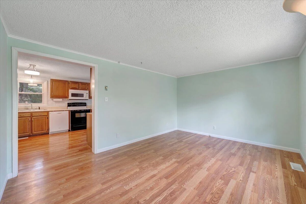 912 Little Catawba Creek RD - Photo 6
