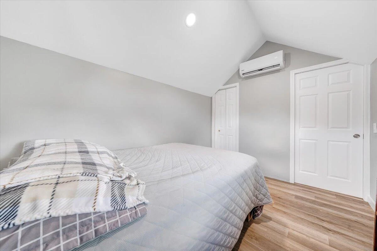 705 Virginia AVE - Photo 20