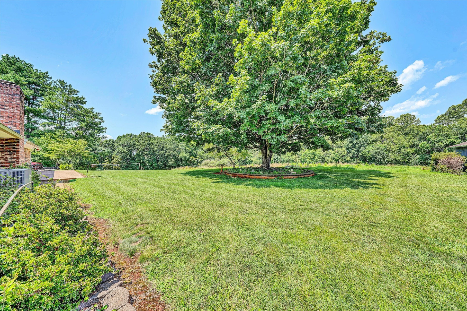 9732 Goodview RD - Photo 37