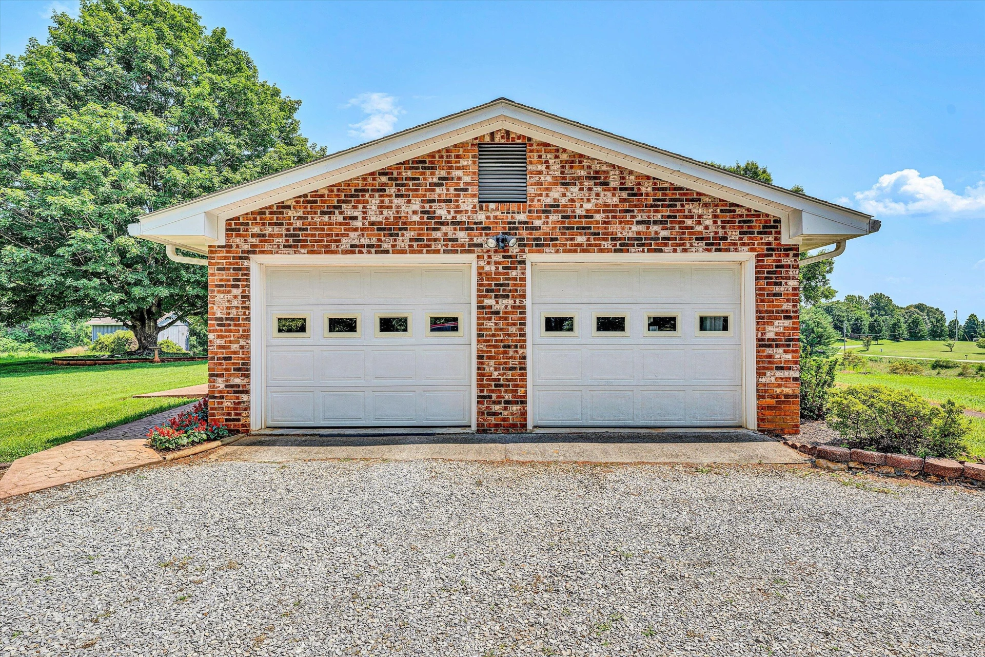 9732 Goodview RD - Photo 40