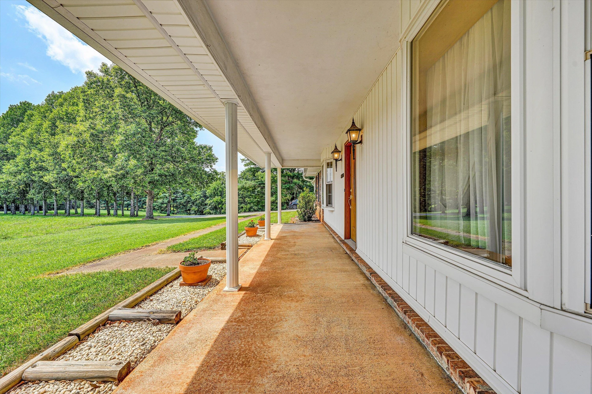 9732 Goodview RD - Photo 6