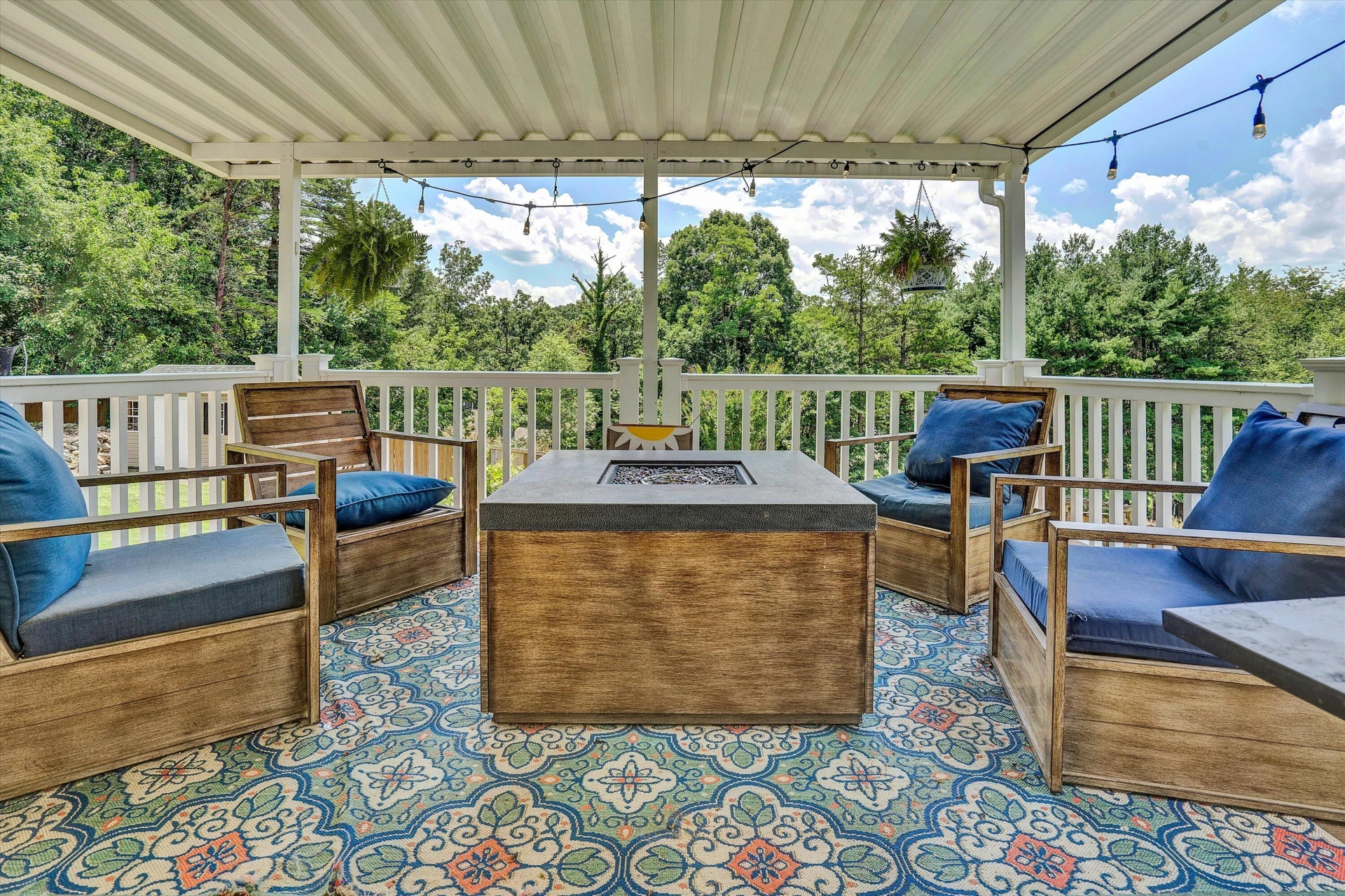 242 Woodlawn AVE - Photo 12