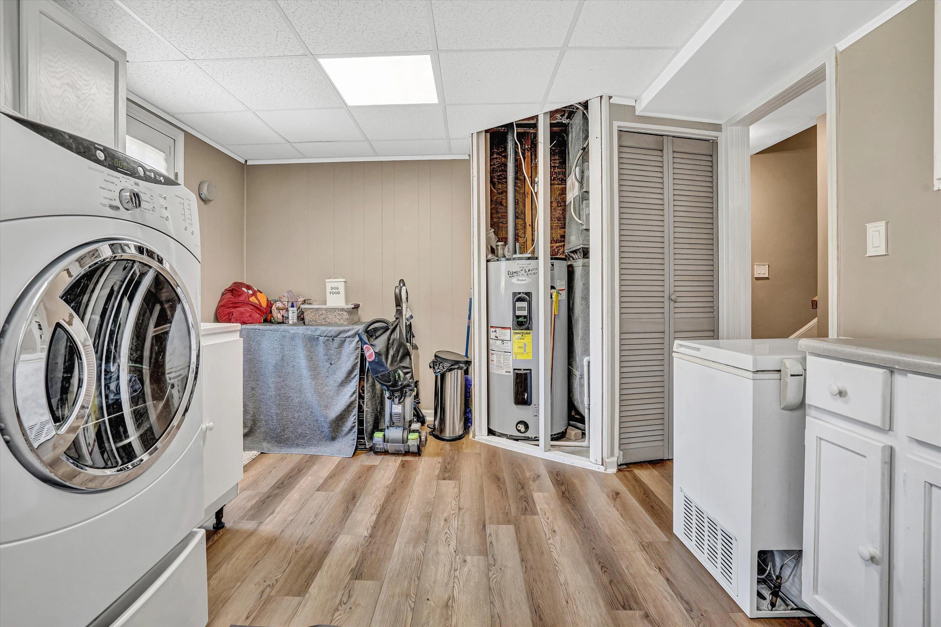 242 Woodlawn AVE - Photo 29