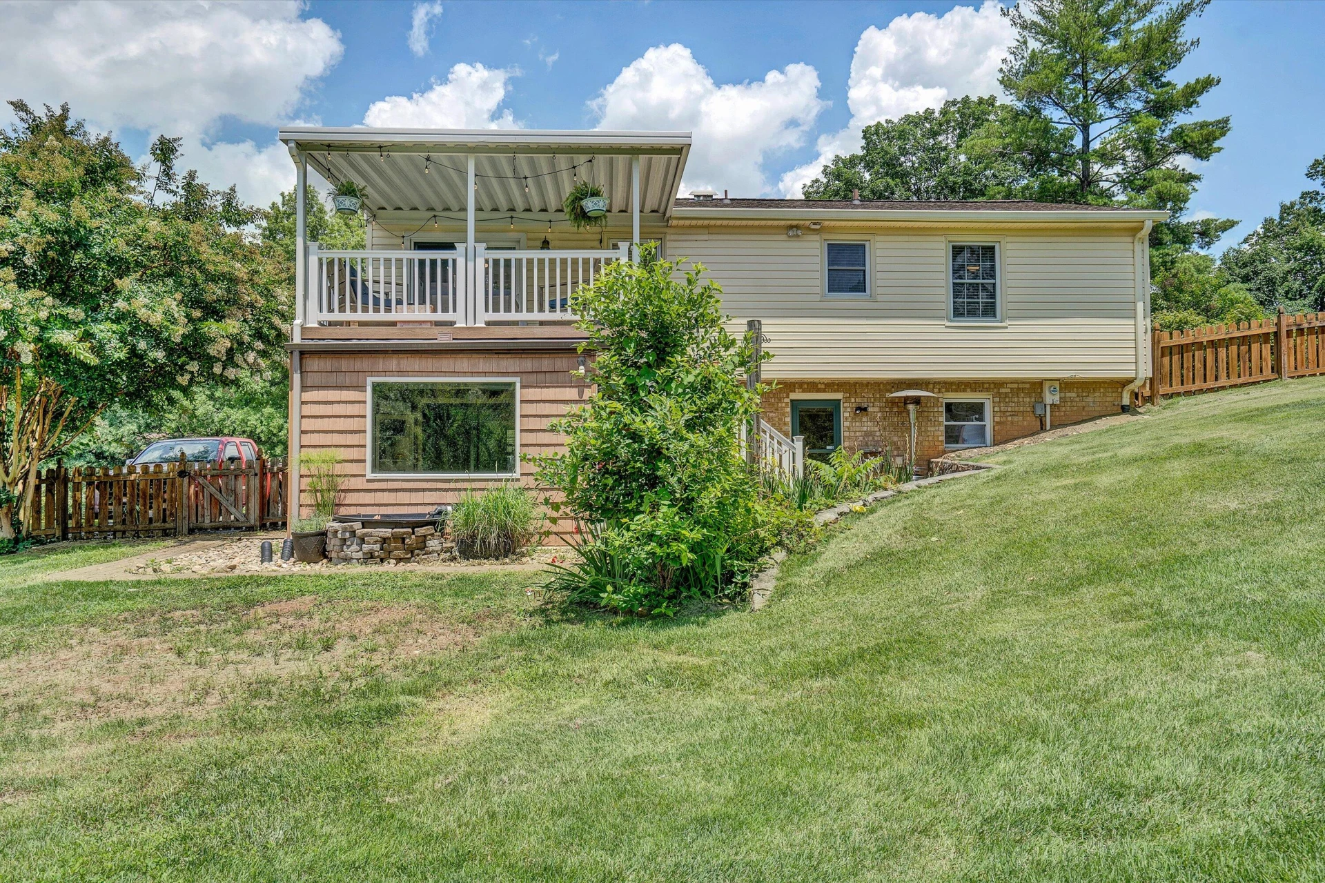 242 Woodlawn AVE - Photo 37