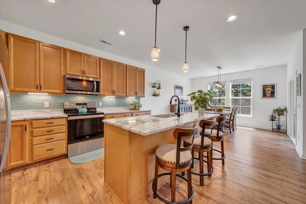 2153 Kings Walk DR NE - Photo 12