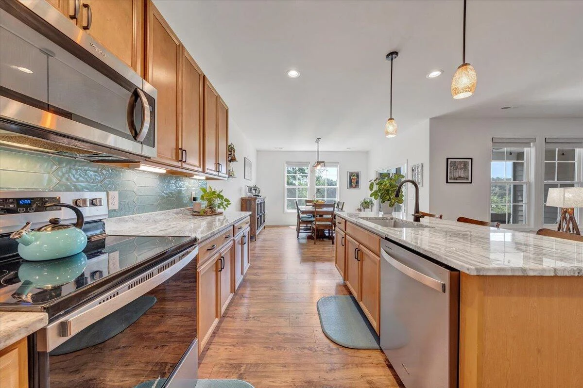 2153 Kings Walk DR NE - Photo 13