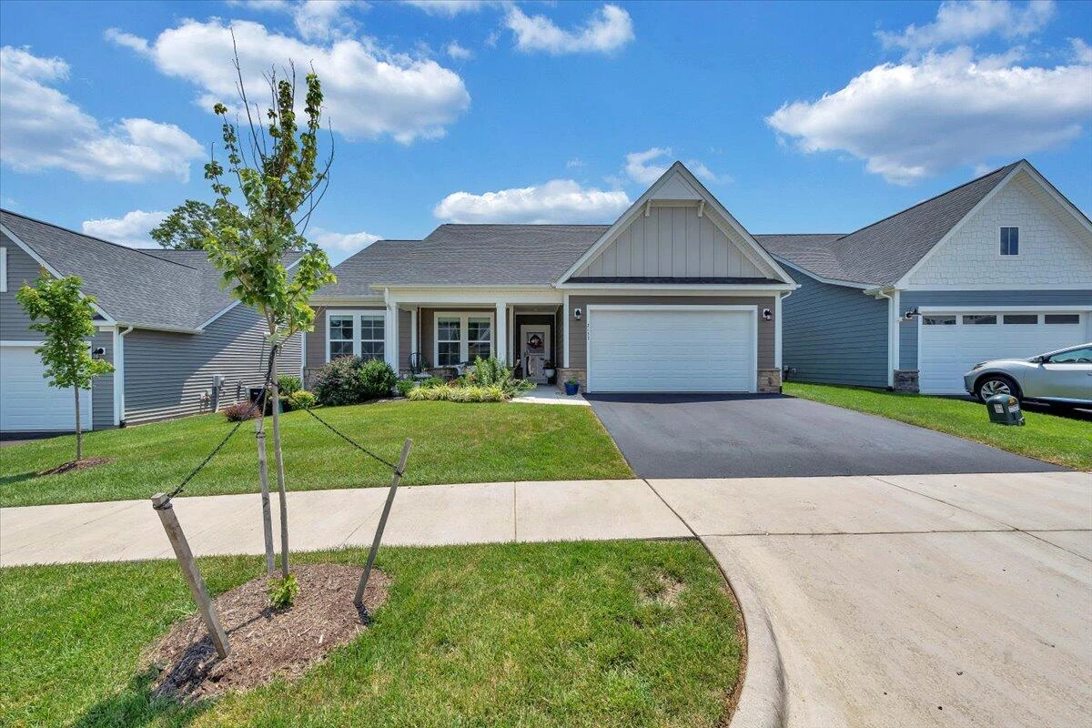 2153 Kings Walk DR NE - Photo 36