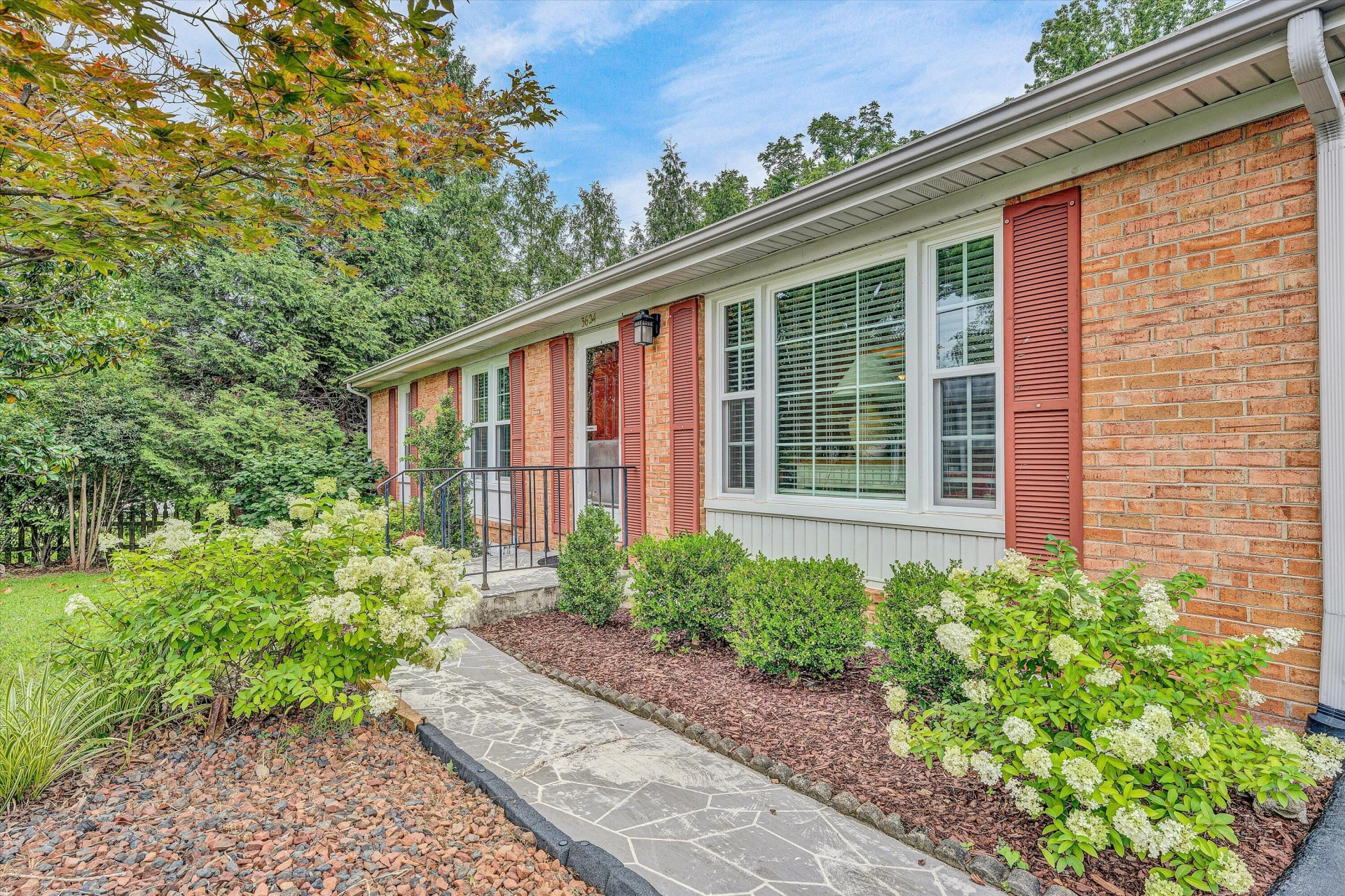 3624 Janney LN - Photo 3