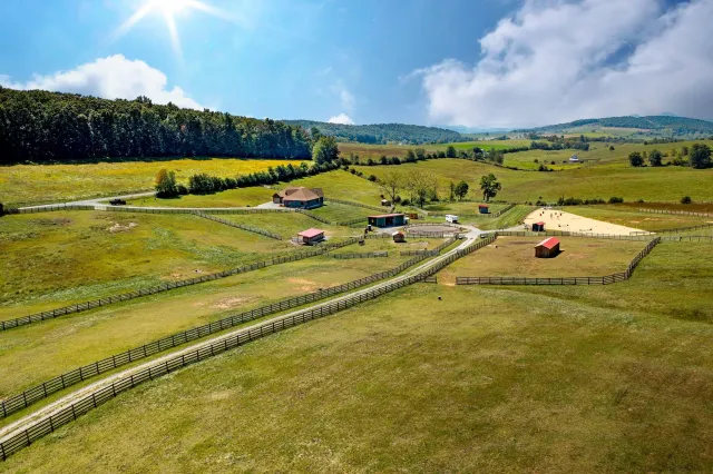 747 New Providence RD, Raphine, VA, 24472