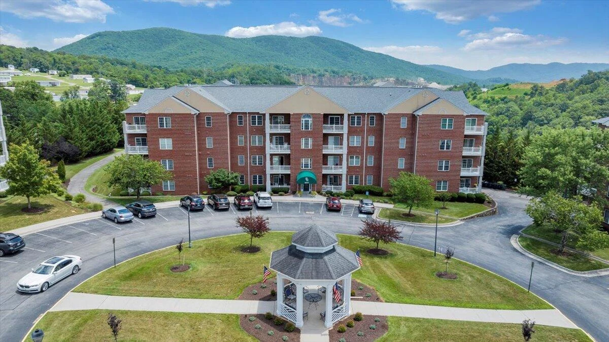 4448 Pheasant Ridge RD #404
