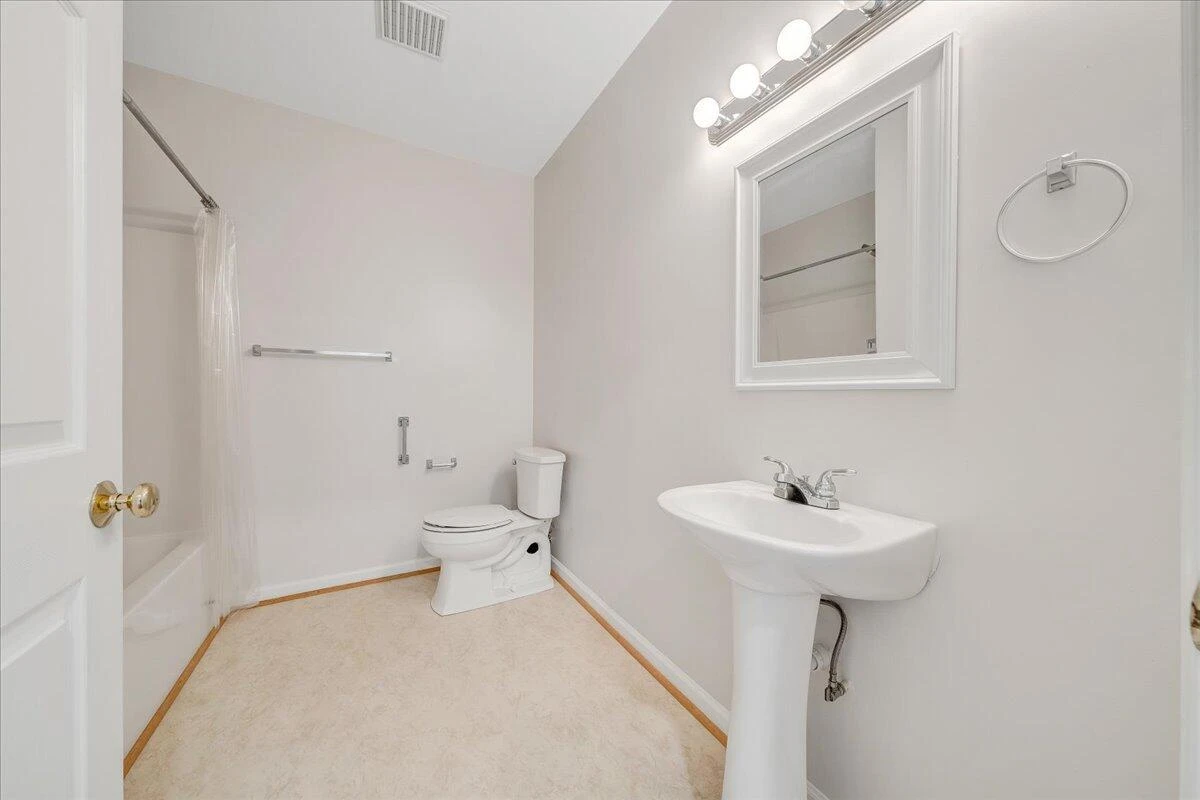 4448 Pheasant Ridge RD #404 - Photo 27
