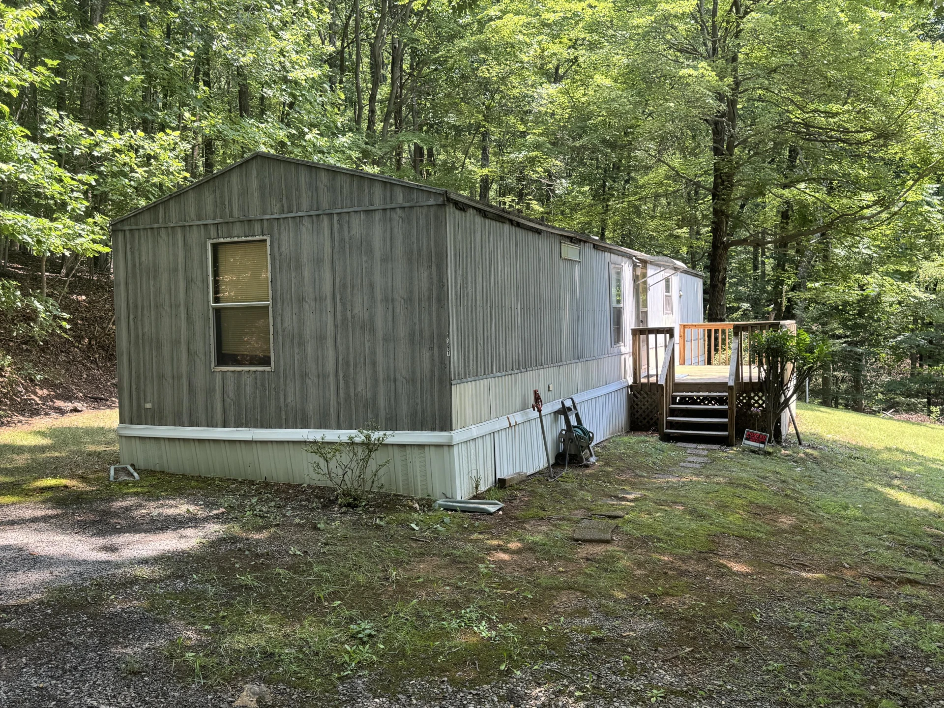 1397 Woodcroft DR - Photo 3