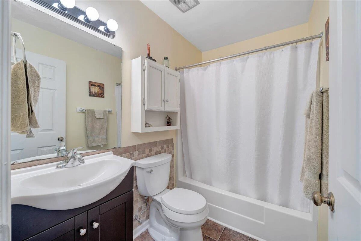 136 Grimes ST - Photo 29
