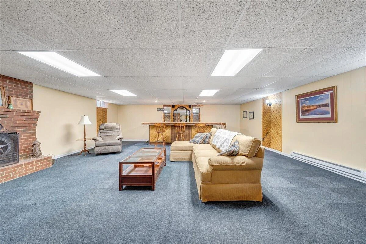 136 Grimes ST - Photo 37