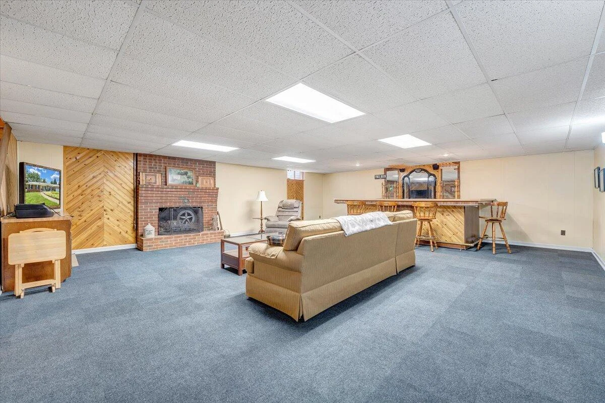 136 Grimes ST - Photo 38