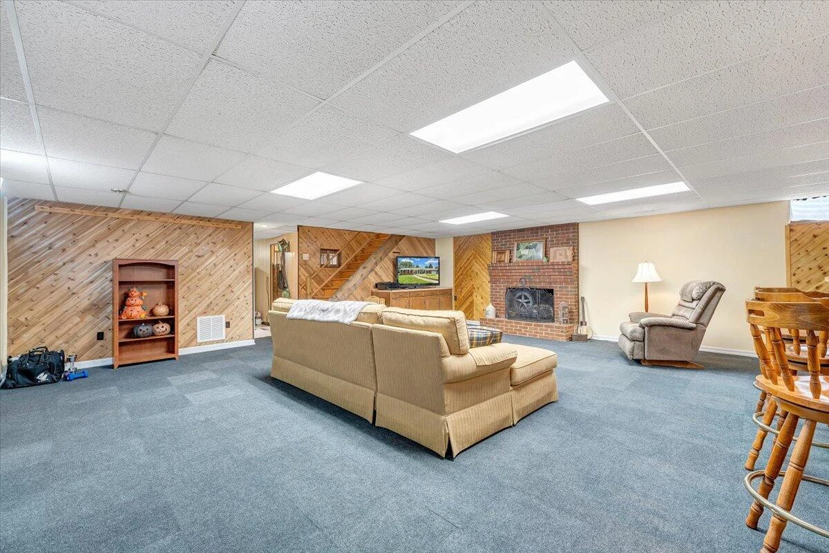 136 Grimes ST - Photo 40