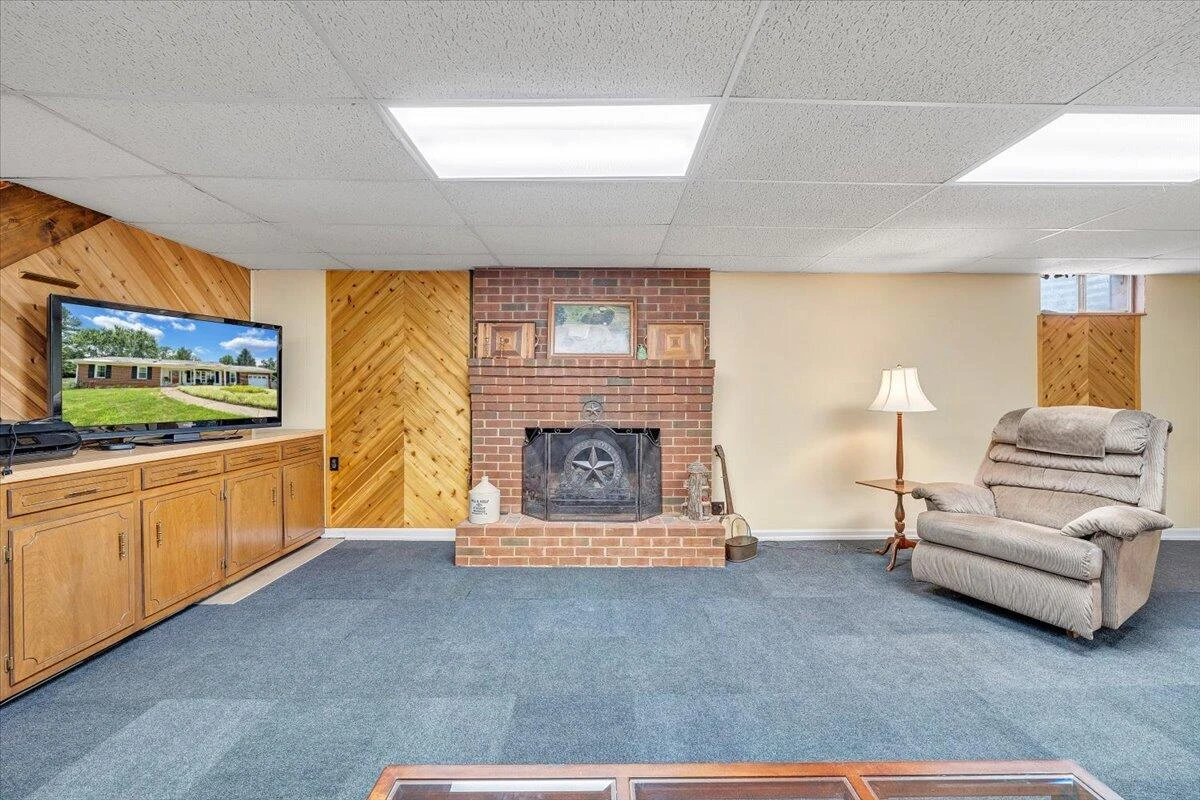 136 Grimes ST - Photo 42