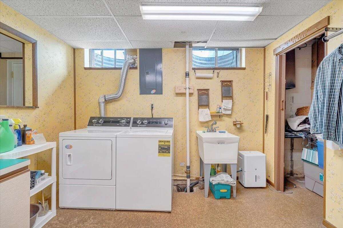 136 Grimes ST - Photo 51