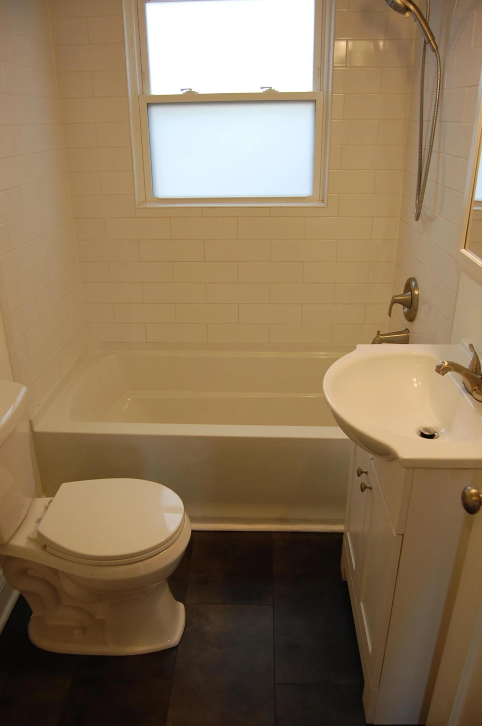 2527 Sanford AVE SW - Photo 8